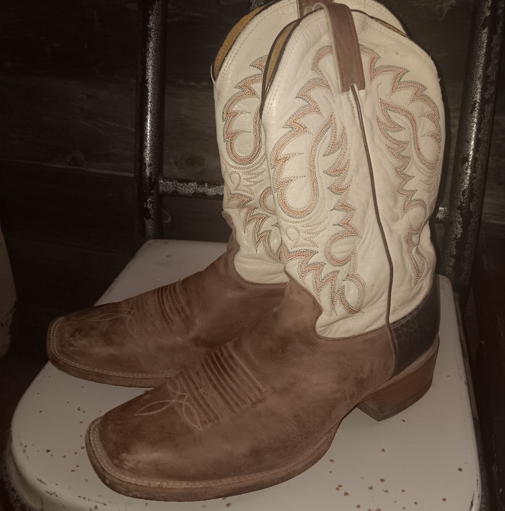 Western Cowboy Boots - Brown and Cream